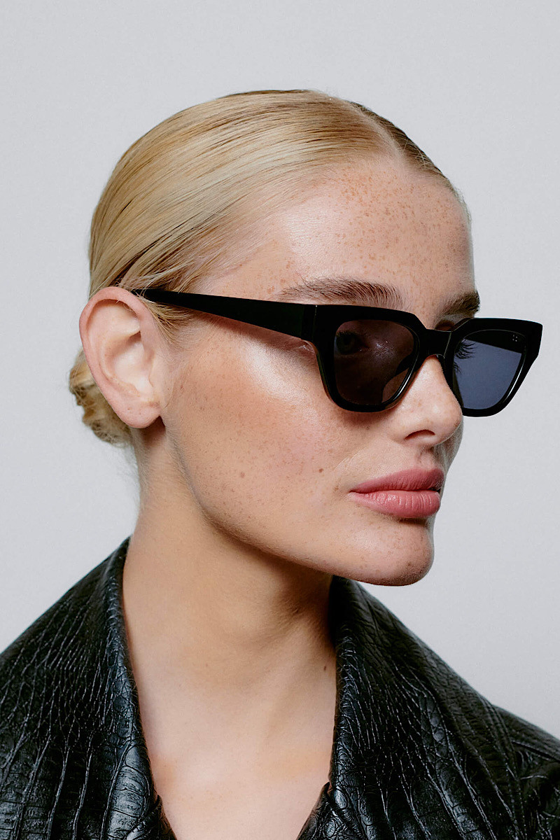 Madone - Lunettes Kaws Black