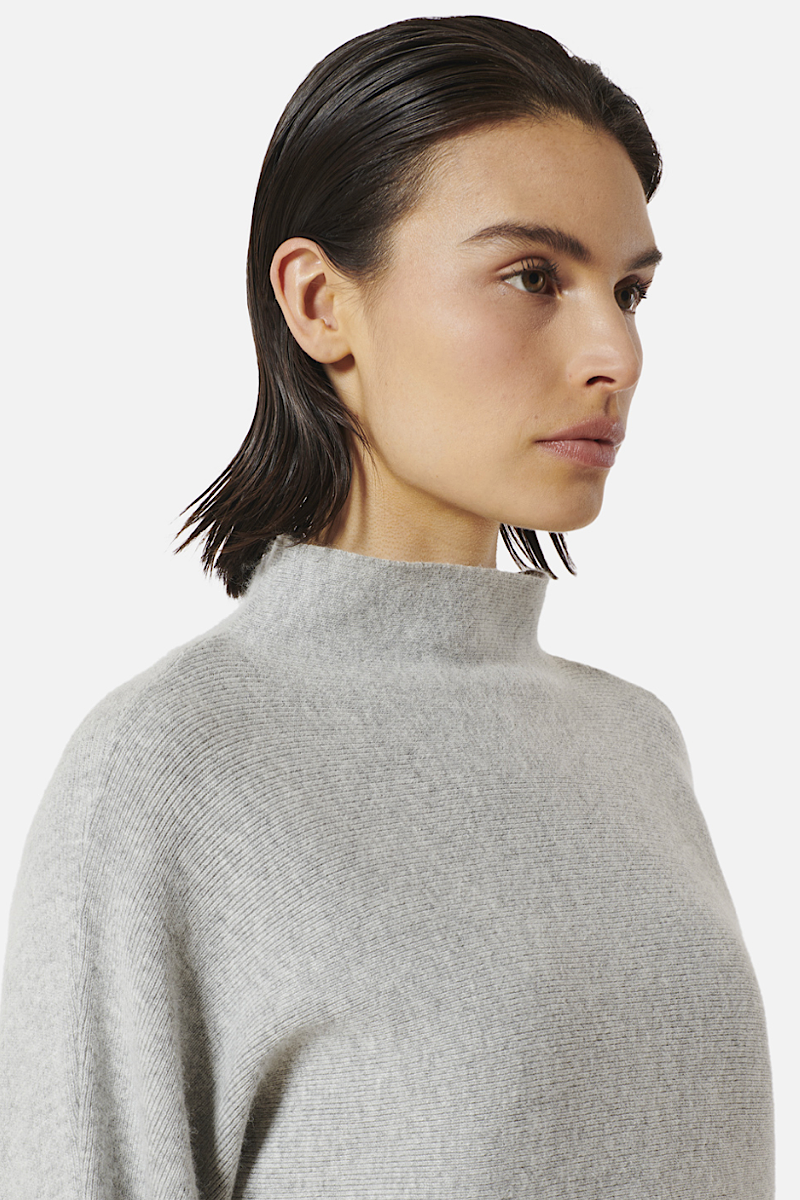 Karma Koma - Pull Beauty Light Grey