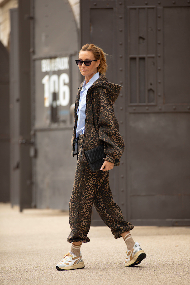 Souvenir - Jogging Leopard