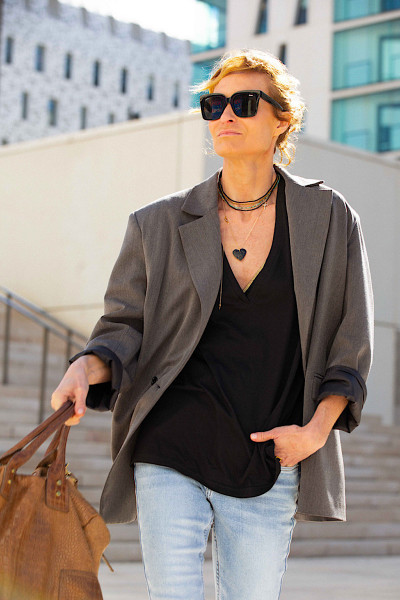 Madone - Tshirt Jane Noir (2)