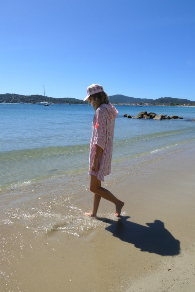 Madone - Poncho Beach Rose