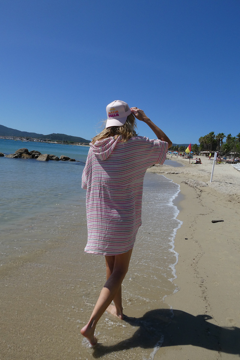 Madone - Poncho Beach Rose