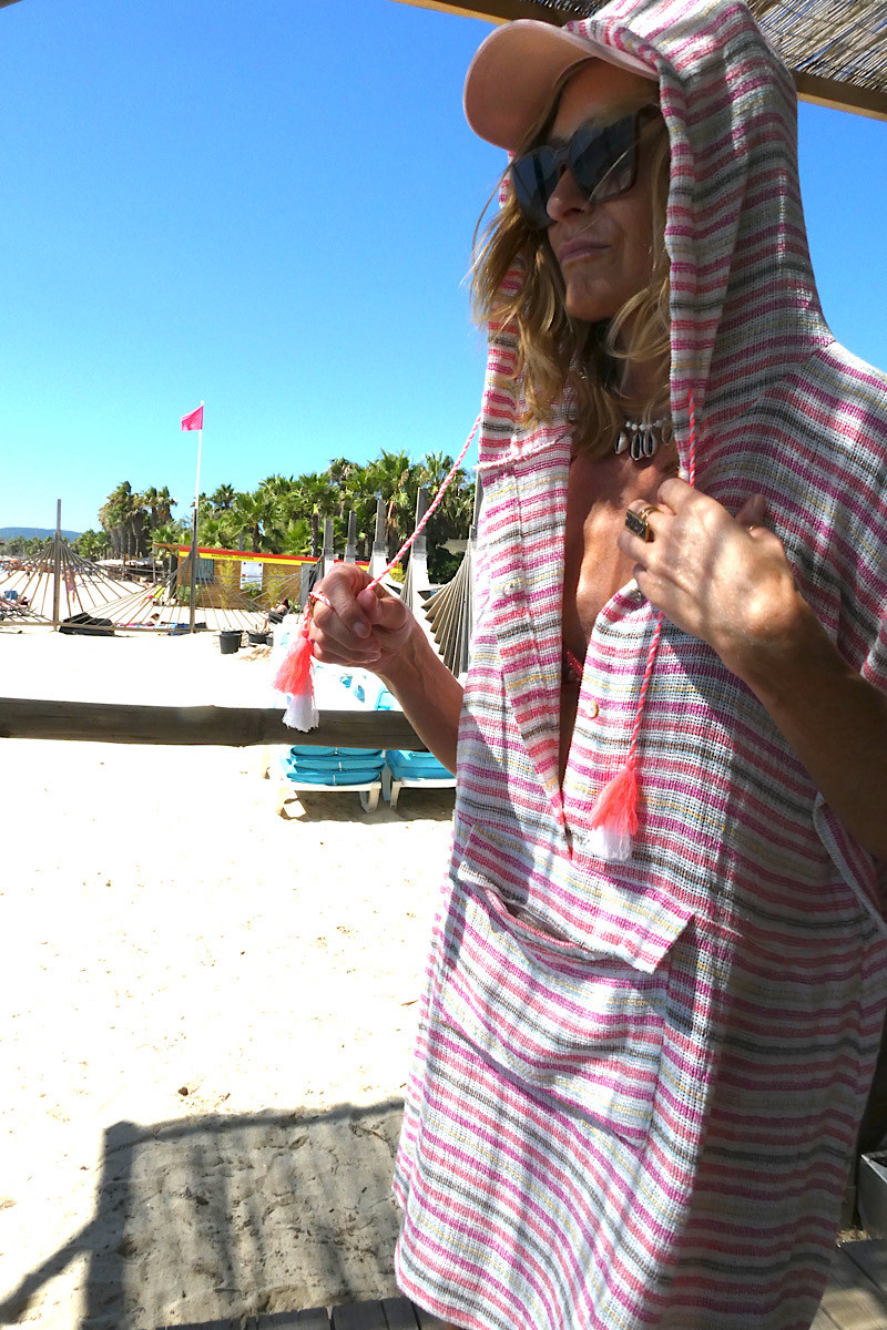 Madone - Poncho Beach Rose