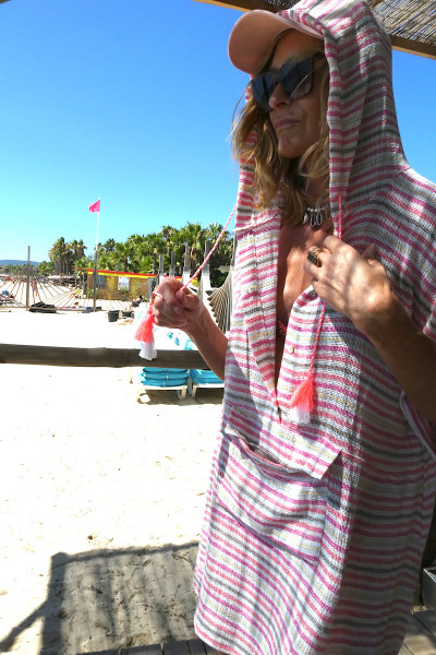 Madone - Poncho Beach Rose