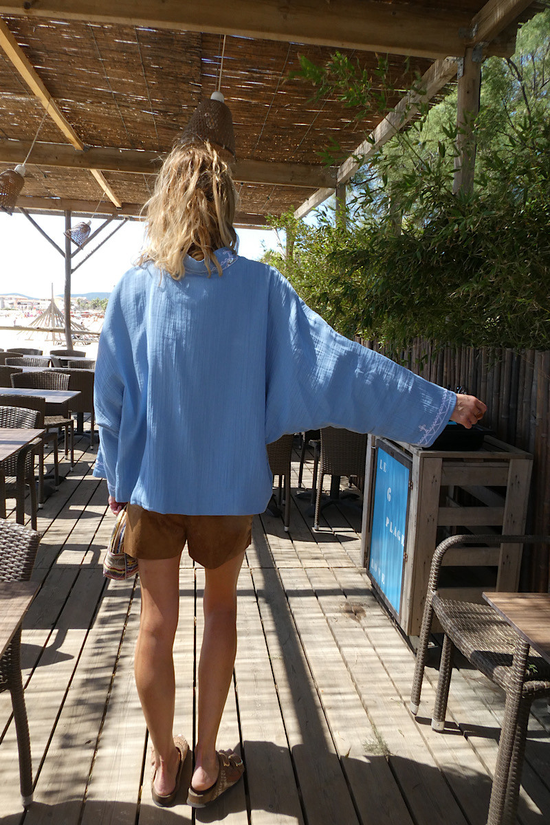 Madone - Kimono Brodé Bleu