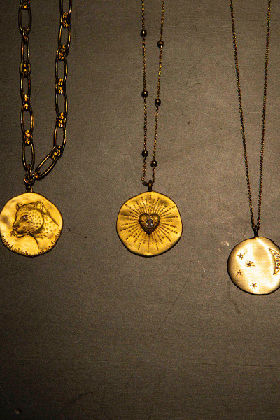 LOUISE HENDRICKS - Collier Rita